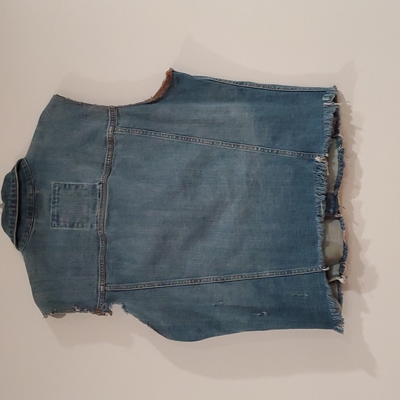 Woman jean vest - Picture 5 of 7